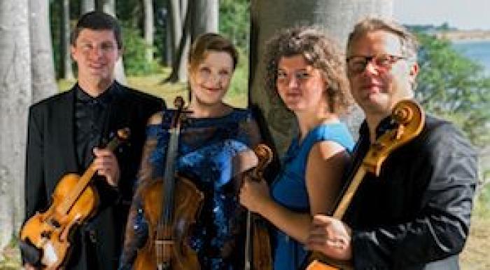 Big_henschel-quartett_simonsticker_website-6a7